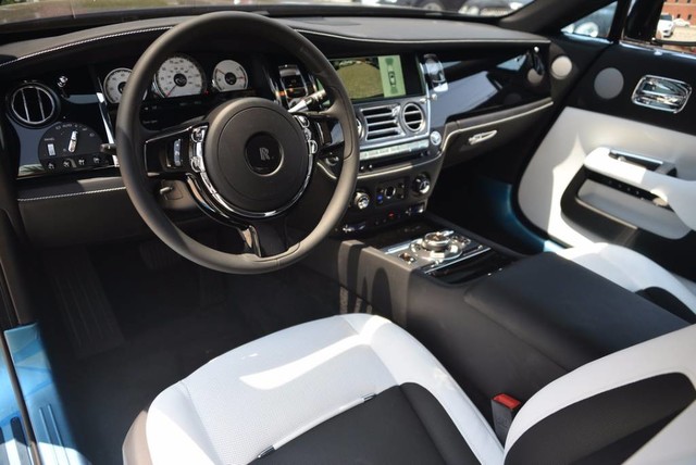 2017 Rolls-Royce Wraith Coupe