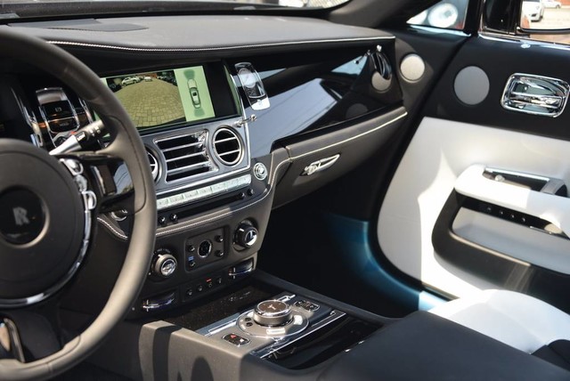 2017 Rolls-Royce Wraith Coupe