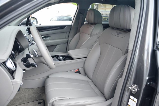 2018 Bentley Bentayga 4dr SUV