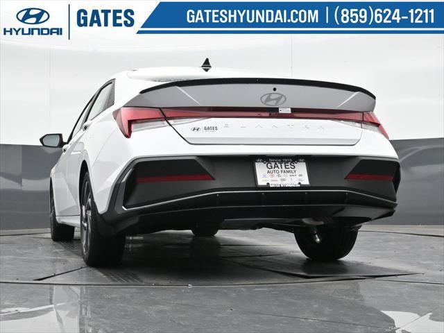 2025 Hyundai Elantra SEL Sport