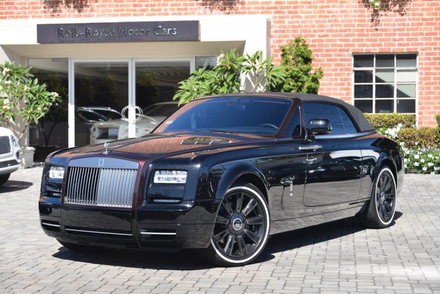 2017 Rolls-Royce Phantom Drophead Coupe Unknown
