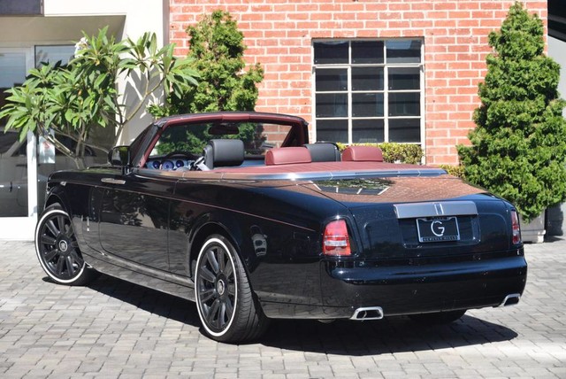 2017 Rolls-Royce Phantom Drophead Coupe Unknown