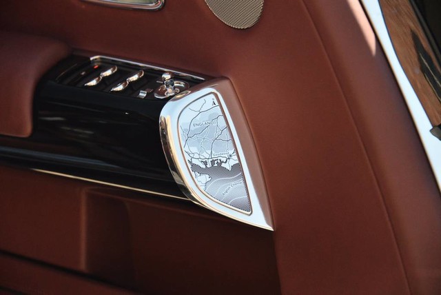 2017 Rolls-Royce Phantom Drophead Coupe Unknown