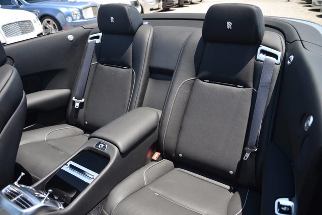 2016 Rolls-Royce Dawn 2dr Convertible
