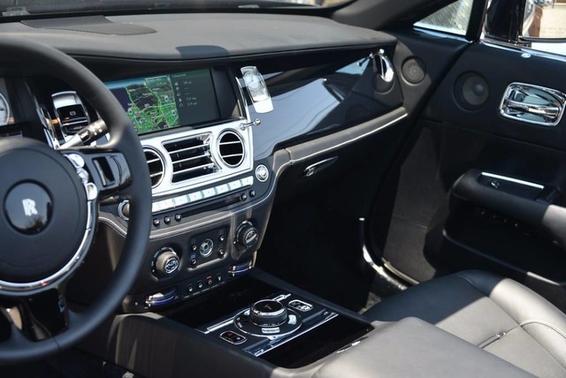 2016 Rolls-Royce Dawn 2dr Convertible