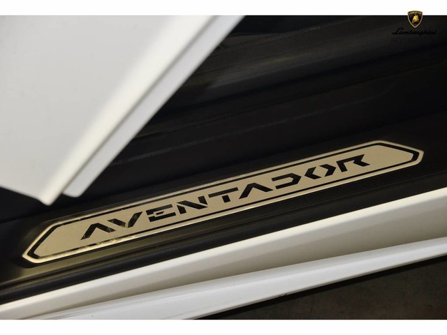2015 Lamborghini Aventador 2dr Cpe