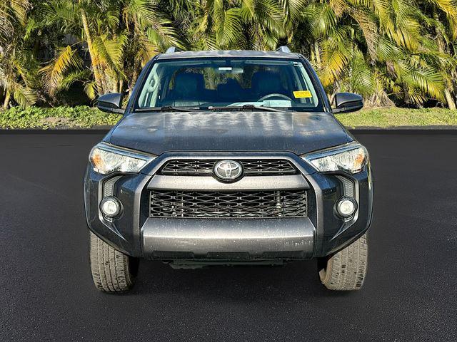 2015 Toyota 4Runner SR5 2015 Toyota 4Runner SR5