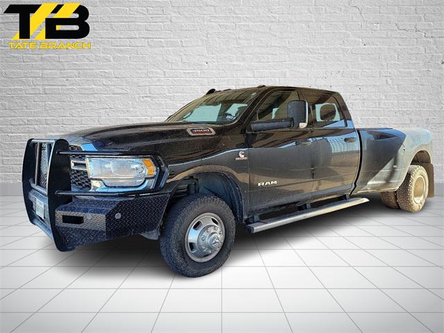 2022 RAM 3500 Tradesman Crew Cab 4x4 8 Box