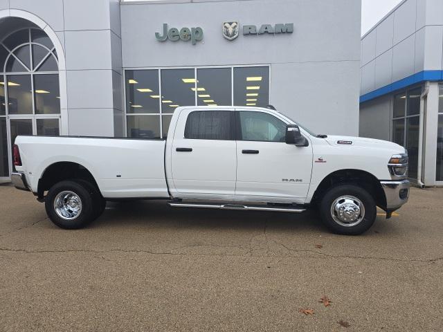 2026 RAM Ram 3500 RAM 3500 BIG HORN CREW CAB 4X4 8 BOX