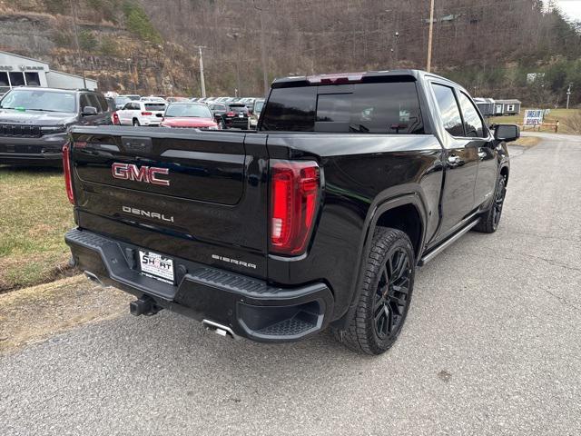 2022 GMC Sierra 1500 4WD Crew Cab Short Box Denali 2022 GMC Sierra 1500 4WD Crew Cab Short Box Denali