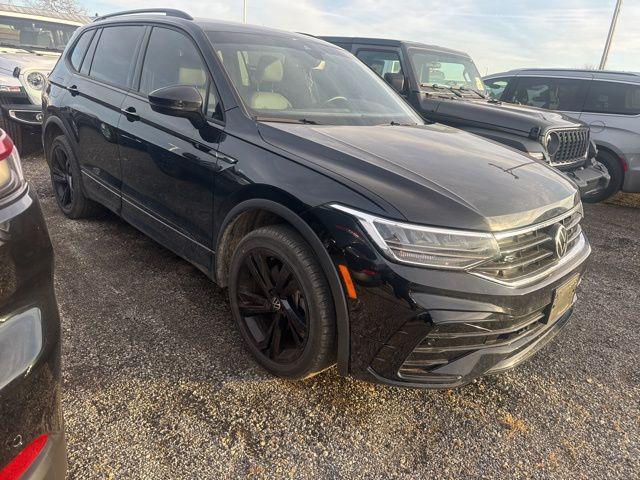 2023 Volkswagen Tiguan 2.0T SE R-Line Black
