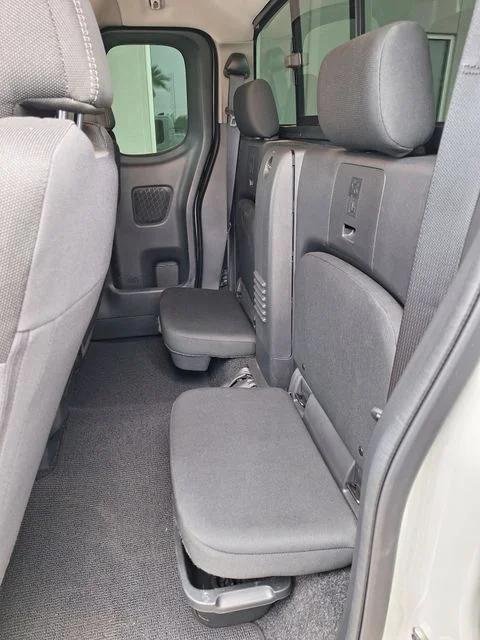 2025 Nissan Frontier King Cab SV 4x2