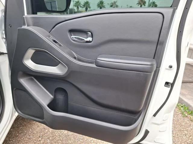 2025 Nissan Frontier King Cab SV 4x2