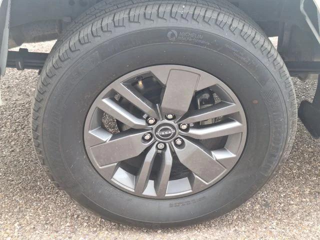 2025 Nissan Frontier King Cab SV 4x2