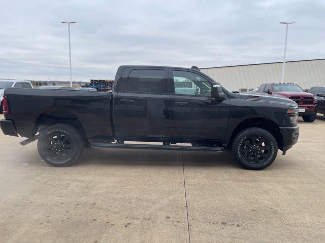2025 RAM 2500 Big Horn Crew Cab 4x4 64 Box