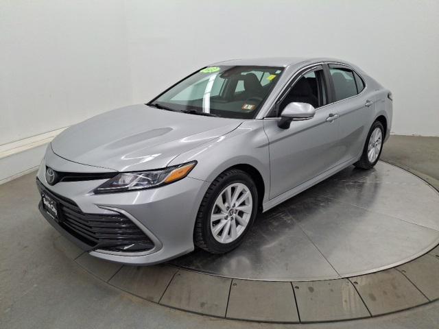 2022 Toyota Camry LE AWD