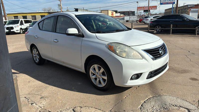 2013 Nissan Versa 1.6 SL