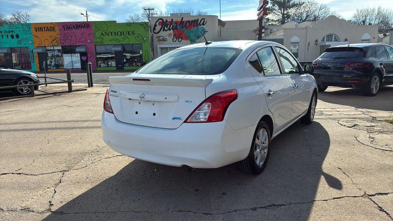 2013 Nissan Versa 1.6 SL