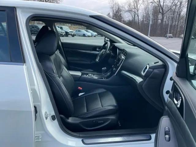 2023 Nissan Maxima SV Xtronic CVT