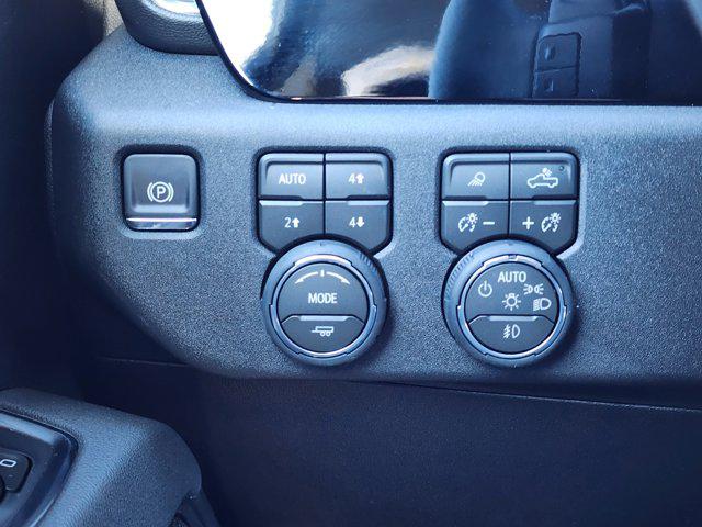 2026 Chevrolet Silverado 1500 4WD Crew Cab Short Bed RST