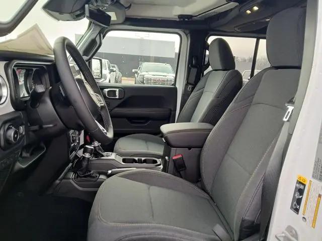 2026 Jeep Wrangler 4-Door Sahara 4x4