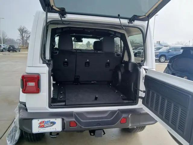 2026 Jeep Wrangler 4-Door Sahara 4x4