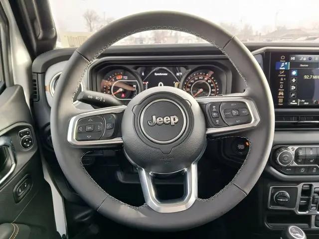 2026 Jeep Wrangler 4-Door Sahara 4x4