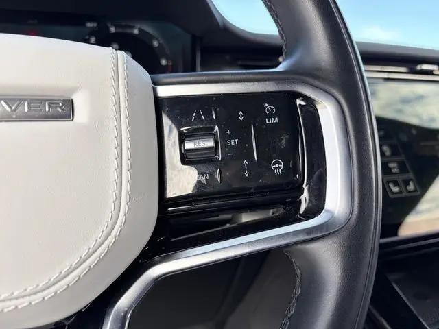 2025 Land Rover Range Rover Sport P360 SE
