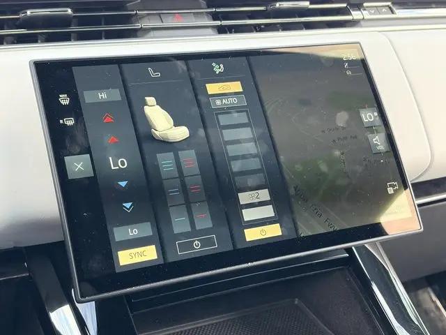 2025 Land Rover Range Rover Sport P360 SE