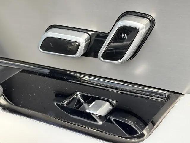 2025 Land Rover Range Rover Sport P360 SE