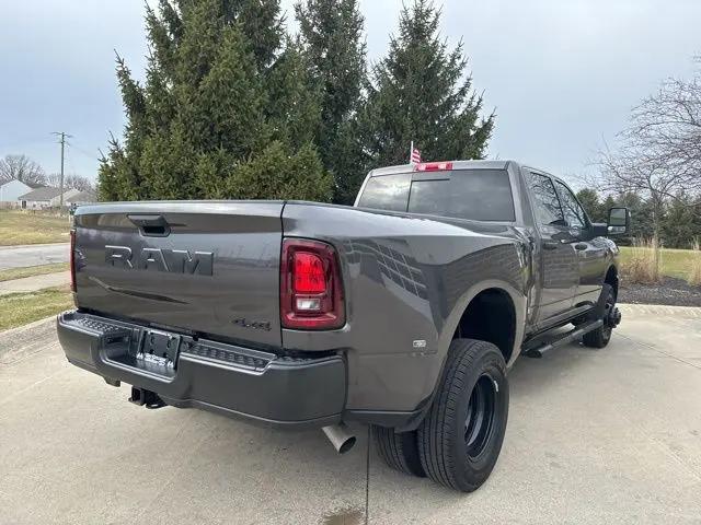 2025 Ram 3500 Tradesman Crew Cab 4x4 8' Box