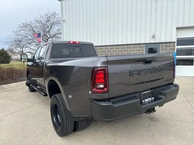 2025 Ram 3500 Tradesman Crew Cab 4x4 8' Box
