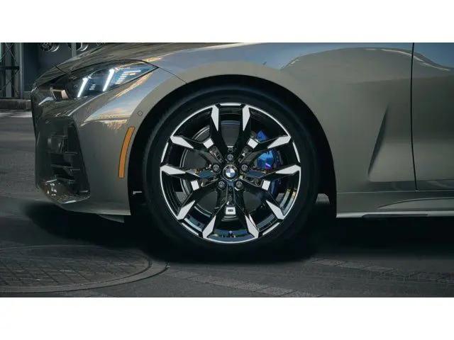 2026 BMW M4 M440i