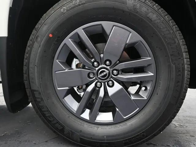 2026 Nissan Frontier Crew Cab SV 4x2