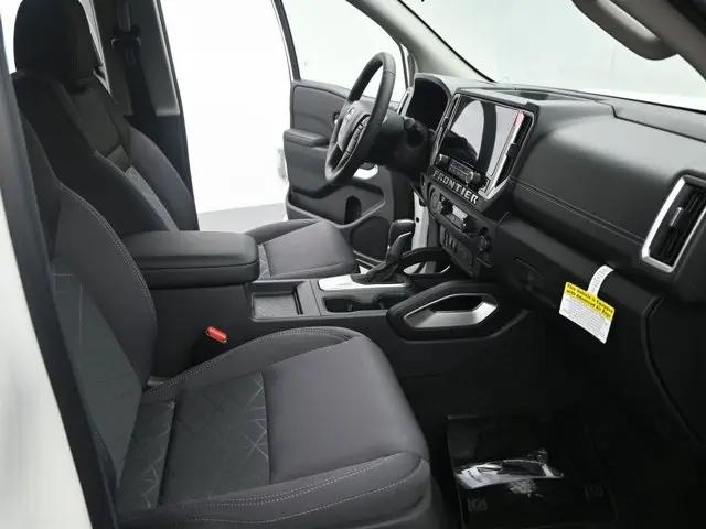 2026 Nissan Frontier Crew Cab SV 4x2