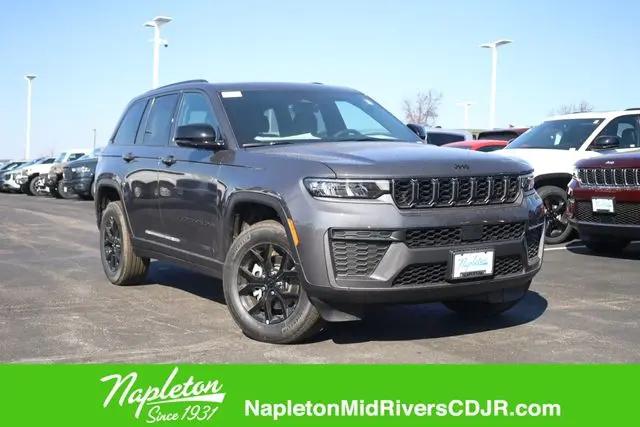 2026 Jeep Grand Cherokee Altitude 4x4 for sale in St. Peters, MO