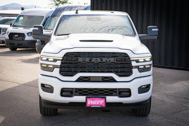 2025 RAM Ram 3500 RAM 3500 LARAMIE MEGA CAB 4X4 64 BOX