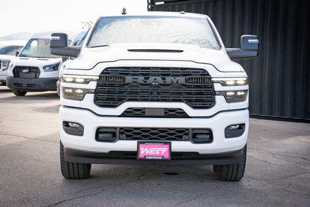 2025 RAM Ram 3500 RAM 3500 LARAMIE MEGA CAB 4X4 64 BOX