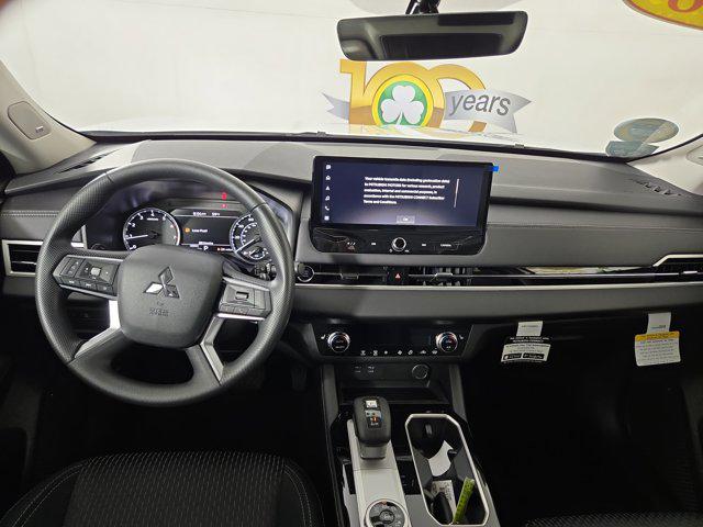 2026 Mitsubishi Outlander ES 2.5 S-AWC