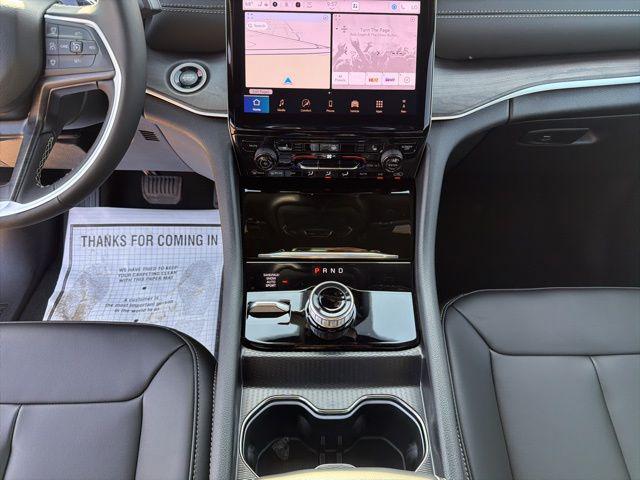 2025 Jeep Grand Cherokee L Limited 4x4