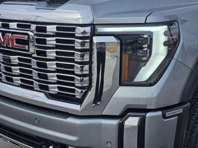 2026 GMC Sierra 3500HD Crew Cab, Long Bed, Denali Dual Rear Wheel, 4WD