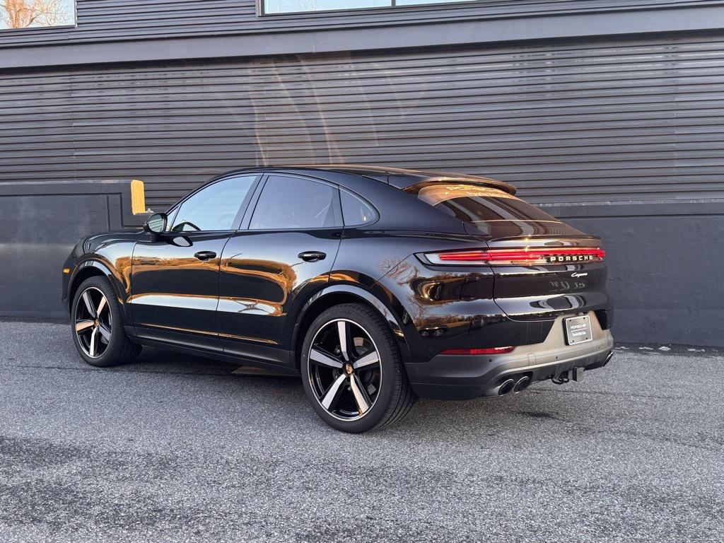 2025 Porsche Cayenne Coup Base's photo
