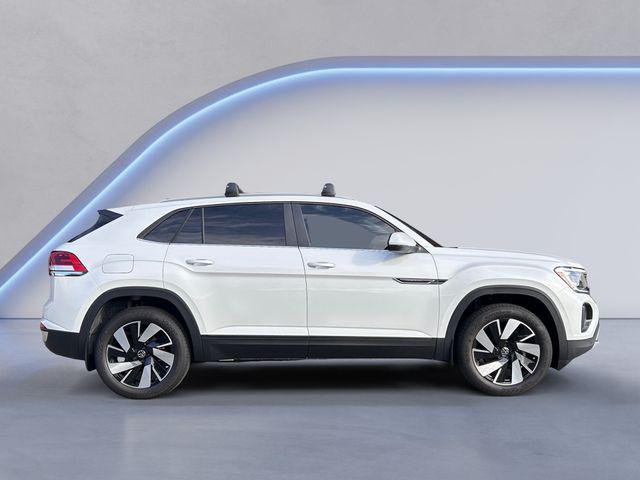 2026 Volkswagen Atlas Cross Sport SE with Technology