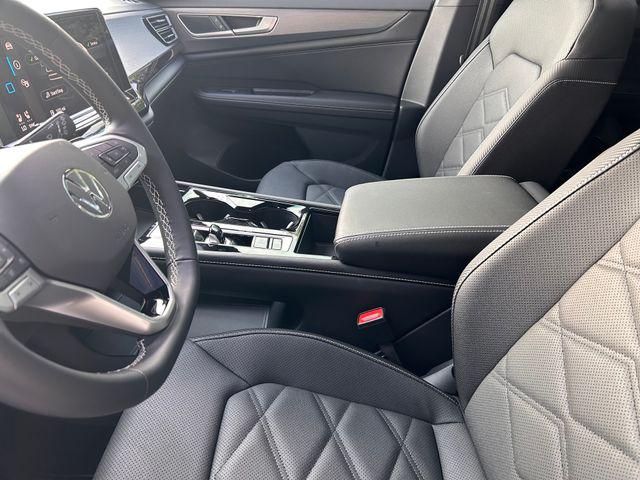 2026 Volkswagen Atlas Cross Sport SE with Technology