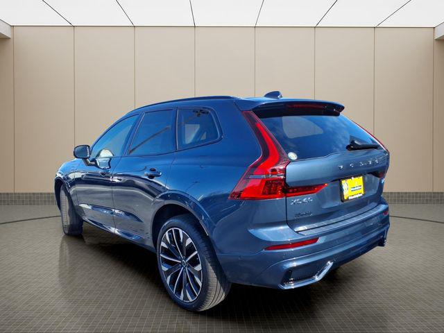 2026 Volvo XC60 Plug-In Hybrid Ultra, T8 AWD Electric/Gasoline, Dark