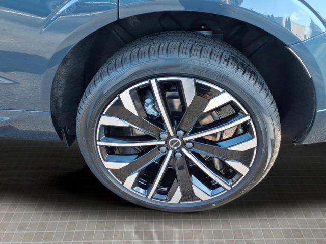 2026 Volvo XC60 Plug-In Hybrid Ultra, T8 AWD Electric/Gasoline, Dark