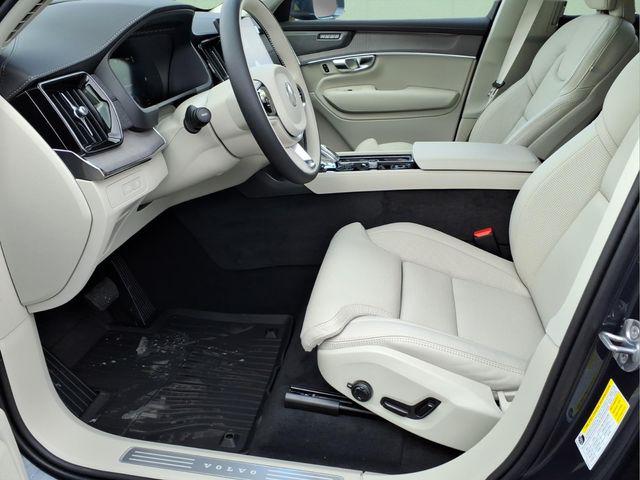 2026 Volvo XC90 Plug-In Hybrid Ultra, T8 AWD, Electric/Gasoline, Bright, 7 Seats