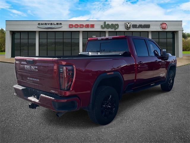 2025 GMC Sierra 2500HD 4WD Crew Cab Standard Bed AT4