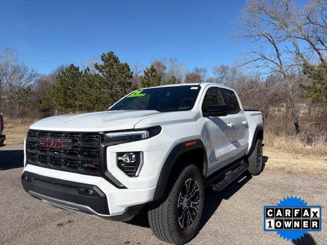 2024 GMC Canyon 4WD AT4