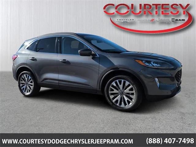 2022 Ford Escape Titanium